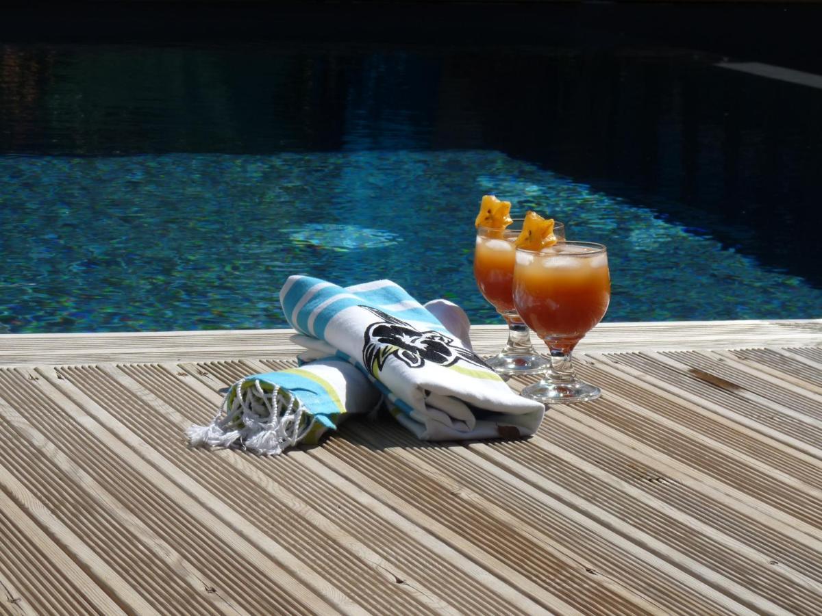 Bungalow La Tortue Bleue Bouillante Exterior foto